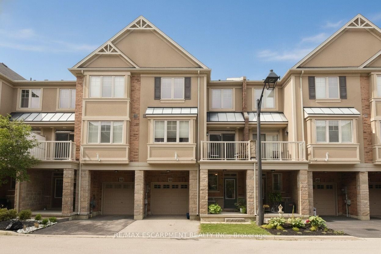 Property Photo: 201 Westbank Trail 43 ON L8J 0H4