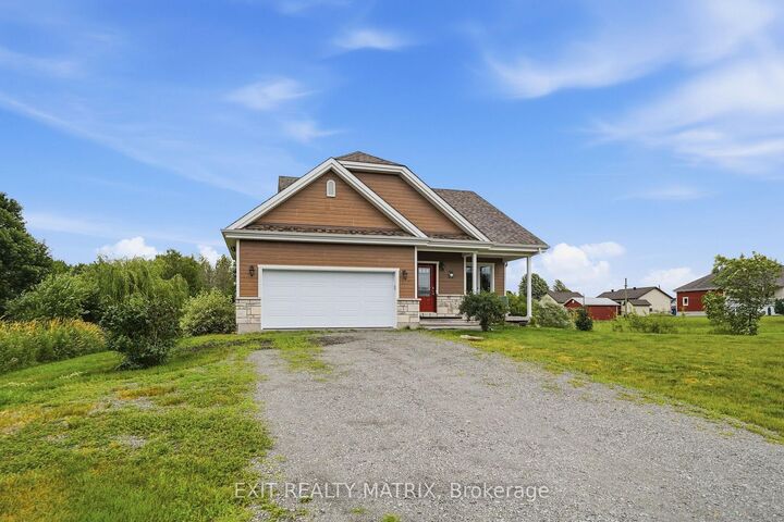 Property Photo: 800 Du Bercail Street ON K0B 1K0