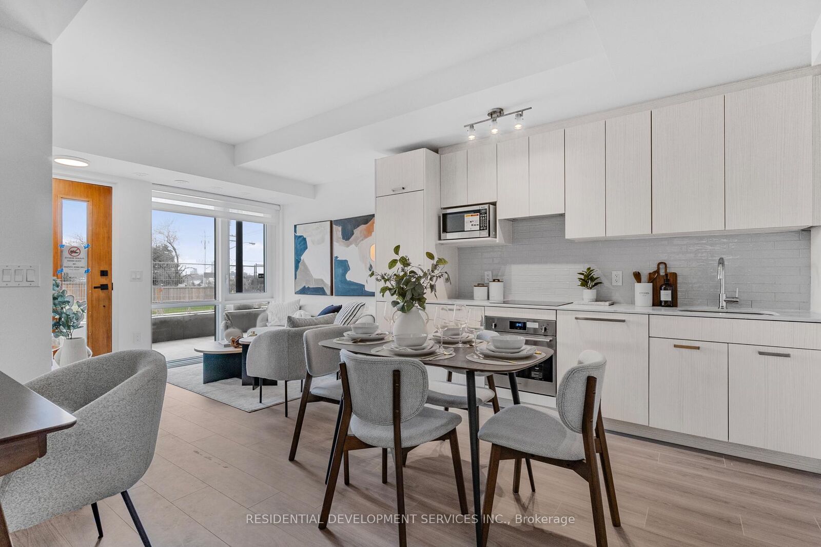 Property Photo: 73 Curlew Drive 62 ON M3A 0B1