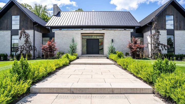Property Photo: 3819 Deer Trail ON N6P 1E6