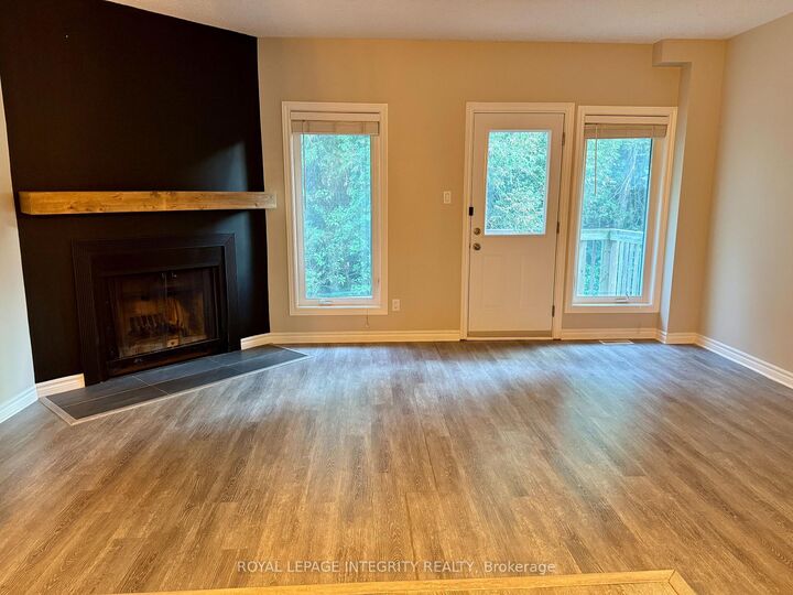 Property Photo:  46 Lightfoot Place  ON K2L 3M2 