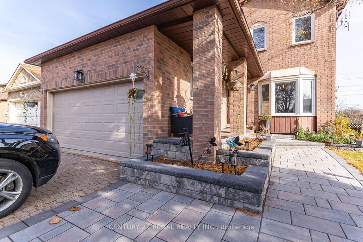 Property Photo: 28 Upland Drive ON L1N 8H8