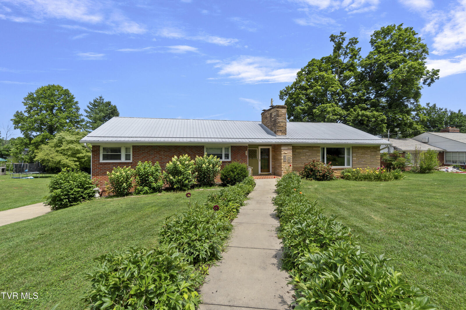 Property Photo: 703 Franklin Street TN 37745
