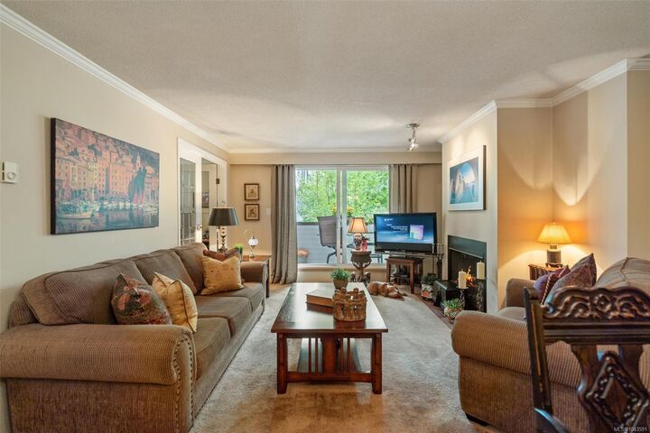 Property Photo: 1068 Tolmie Ave #303 BC V8X 4T4