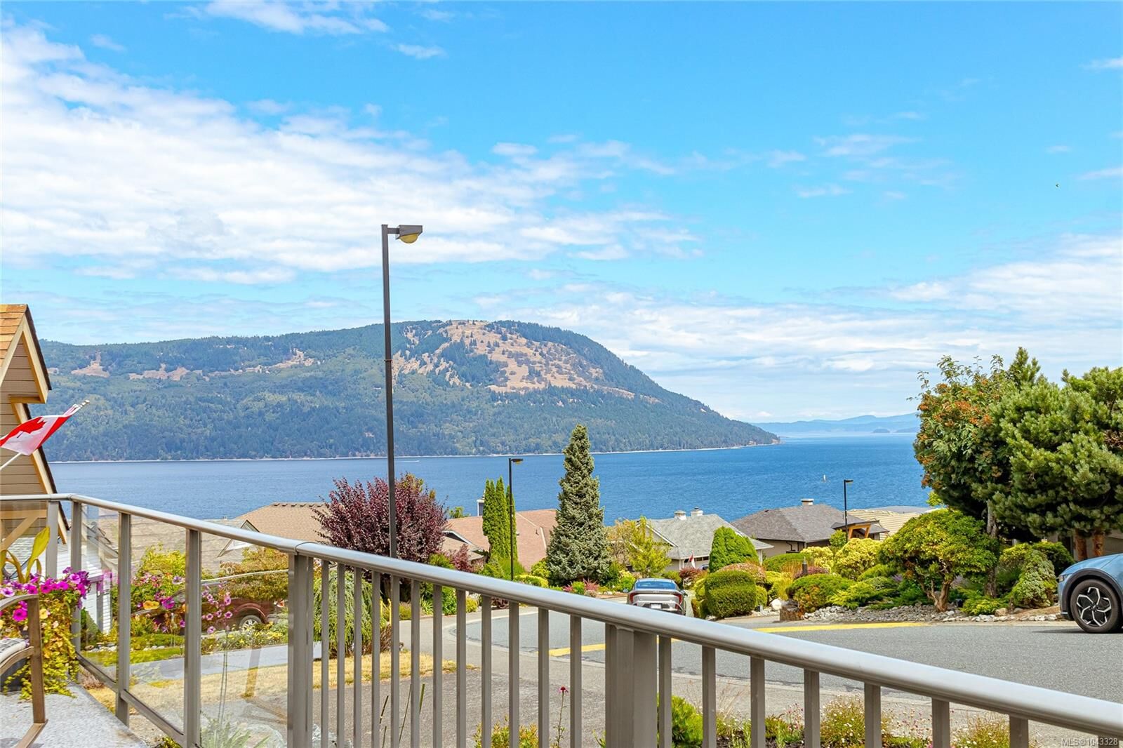 Property Photo: 571 Marine View BC V0R 1L1