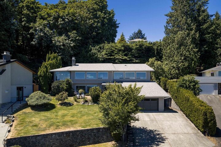Property Photo: 5254 Westover Pl BC V8Y 1P6