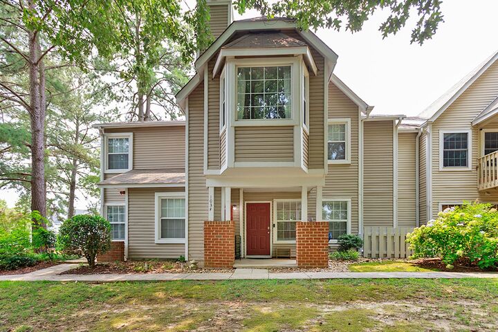 Property Photo: 103 Stratford Drive F VA 23185