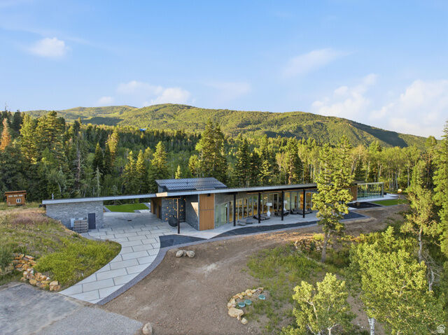 Property Photo: 2043 S Pine Meadows Dr UT 84017