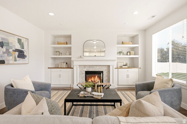 Property Photo: 2288 W Monarch Way UT 84025