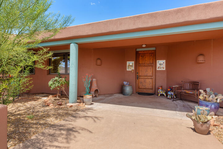 Property Photo: 1215 Tuweap Dr UT 84738