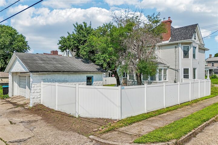 Property Photo:  544 E 2nd Ave  PA 15084 