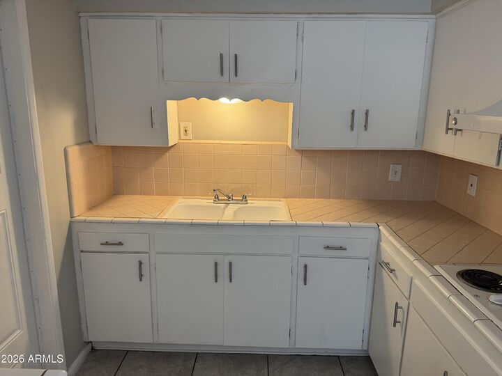 Property Photo: 62 S Allen -- C AZ 85204