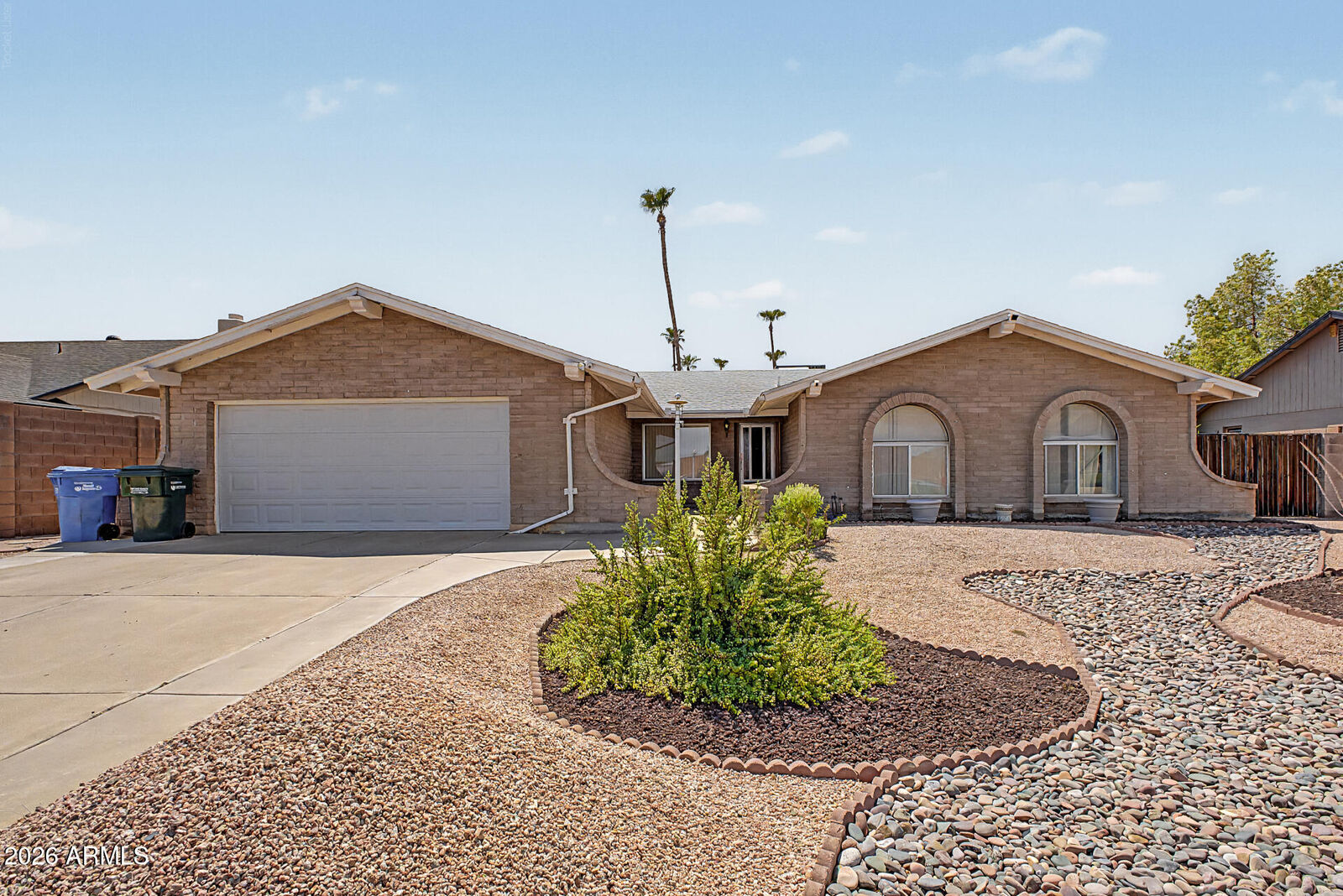 Property Photo: 14612 N 49th Way AZ 85254