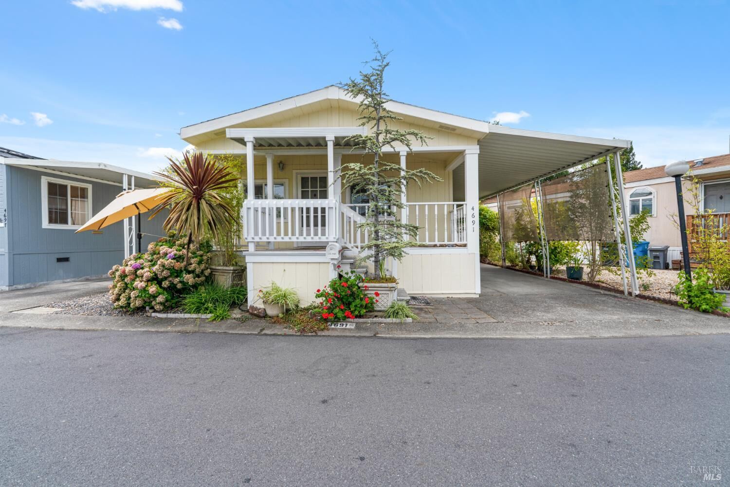 Property Photo: 4691 Circle Drive CA 95409