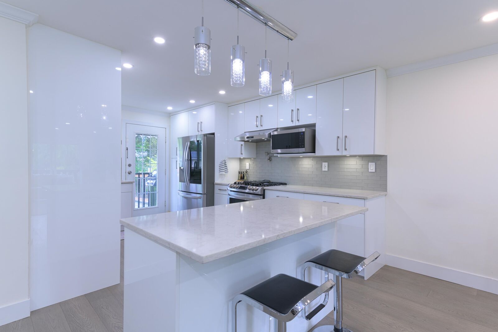 Property Photo: 1543 Chadwick Avenue BC V3B 5E9