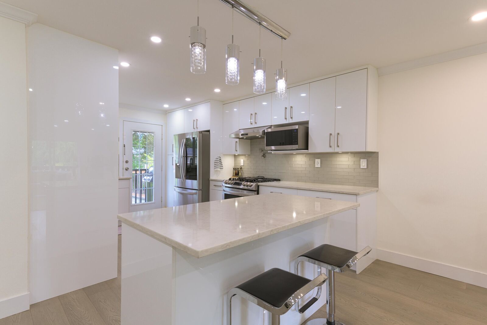 Property Photo: 1543 Chadwick Avenue BC V3B 5E9