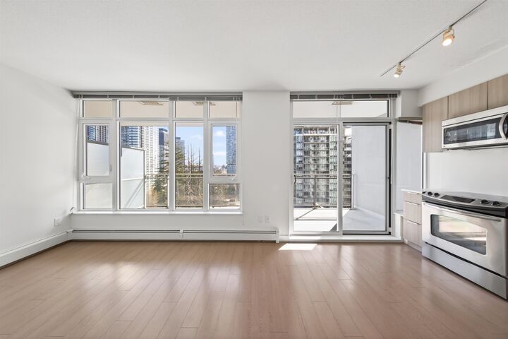 Property Photo:  13308 Central Avenue 810  BC V3T 0M4 