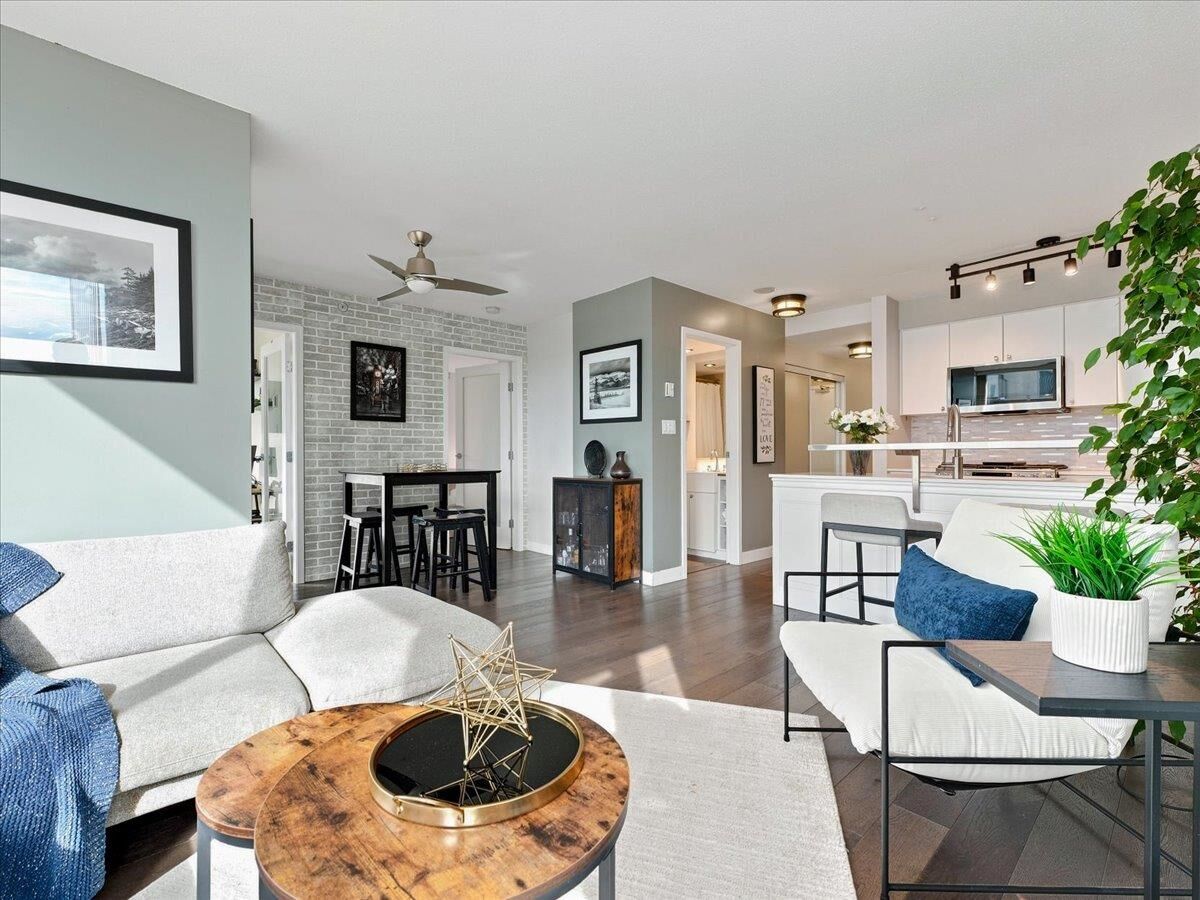 Property Photo: 1495 Richards Street 608 BC V6Z 3E3