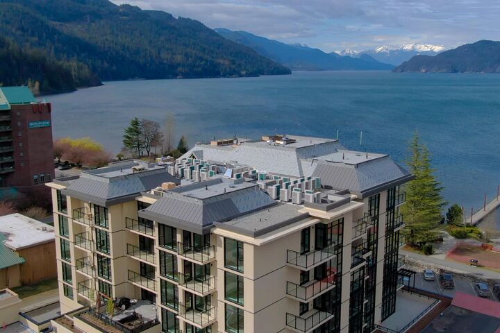 Property Photo: 120 Esplanade Avenue 403 BC V0M 1K0