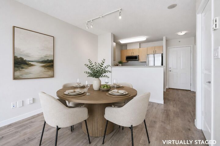Property Photo: 3520 Crowley Drive 1503 BC V5R 6G9