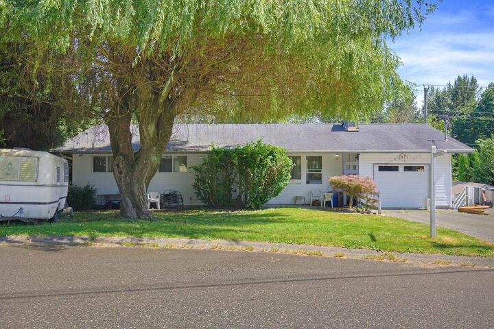 Property Photo: 34828 Brient Street BC V2V 6R8