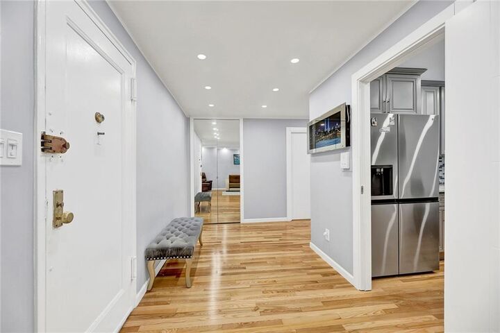 Property Photo:  2229 Knapp Street 3F  NY 11229 