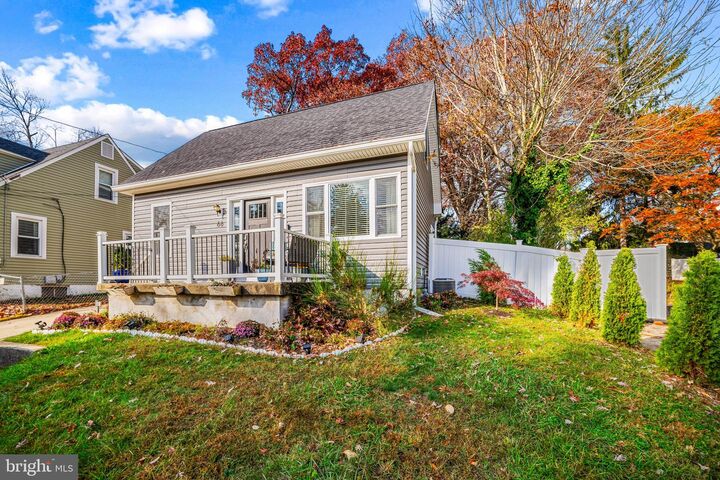 Property Photo:  66 Northwood Road  PA 19073 