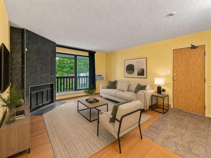 Photo de la propriété:  32 Novavista Drive  MB R2N 1V4 