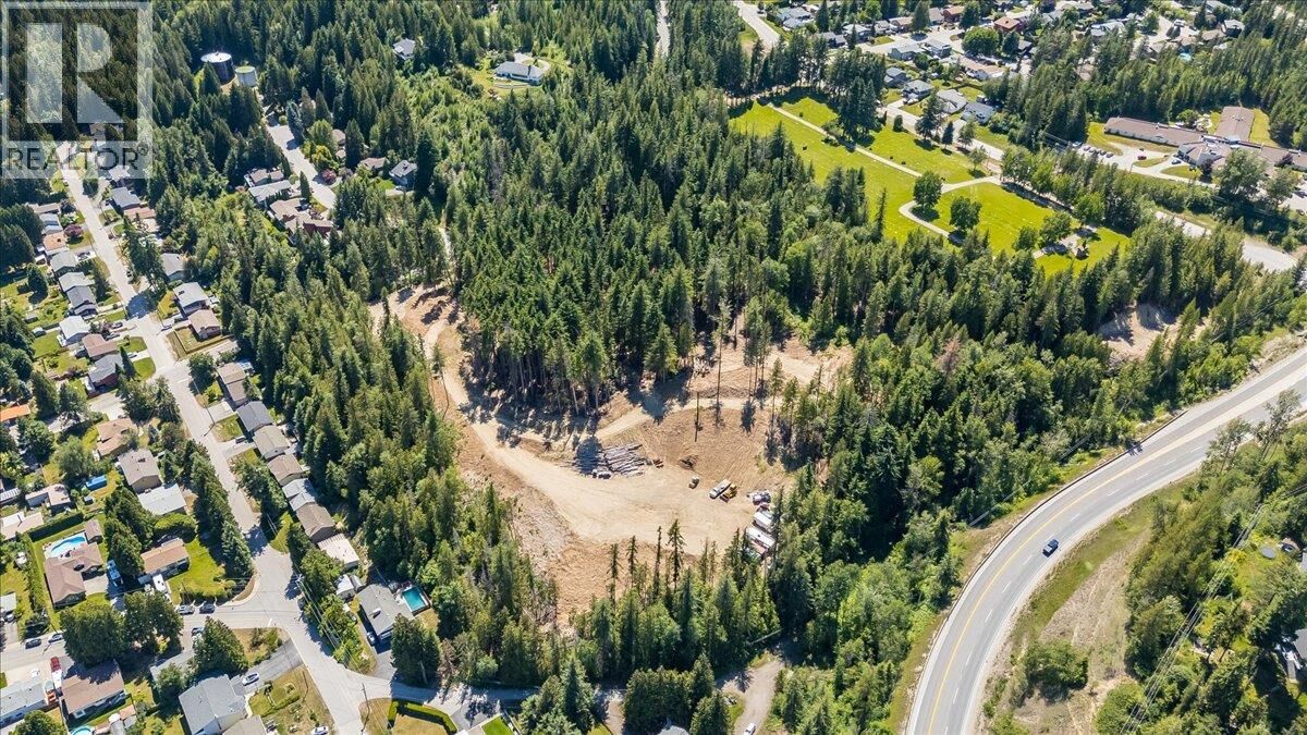 Property Photo:  1110 23rd Street  BC V1N 3A6 