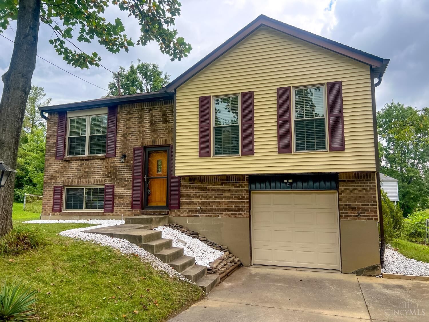 Property Photo: 12162 Cedarbreaks Lane OH 45249