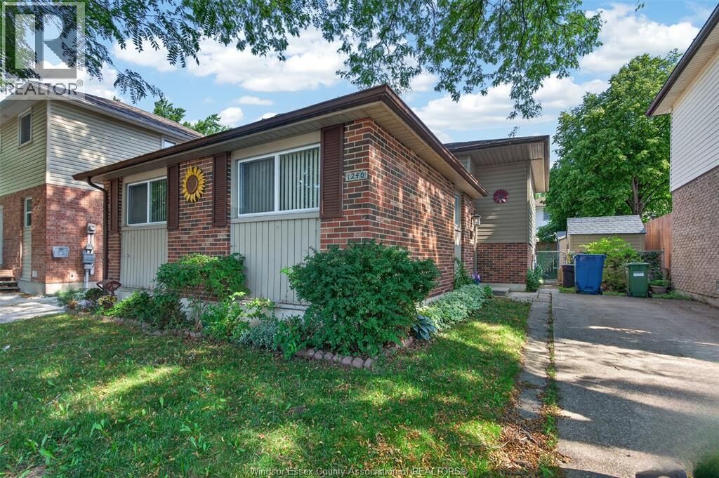 Property Photo: 1240 Arncliffe Place ON N8S 4K3