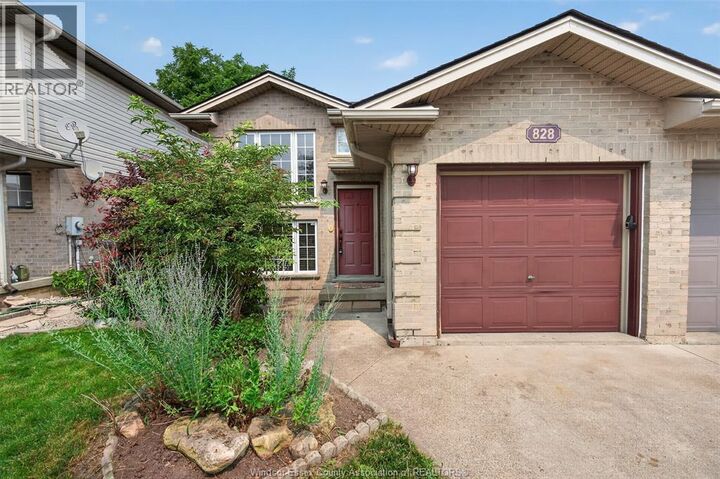 Property Photo: 828 Michael Drive ON N8N 5A3