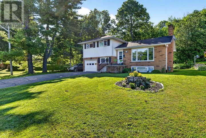 Property Photo:  241 Wade Avenue  ON K7V 2N5 