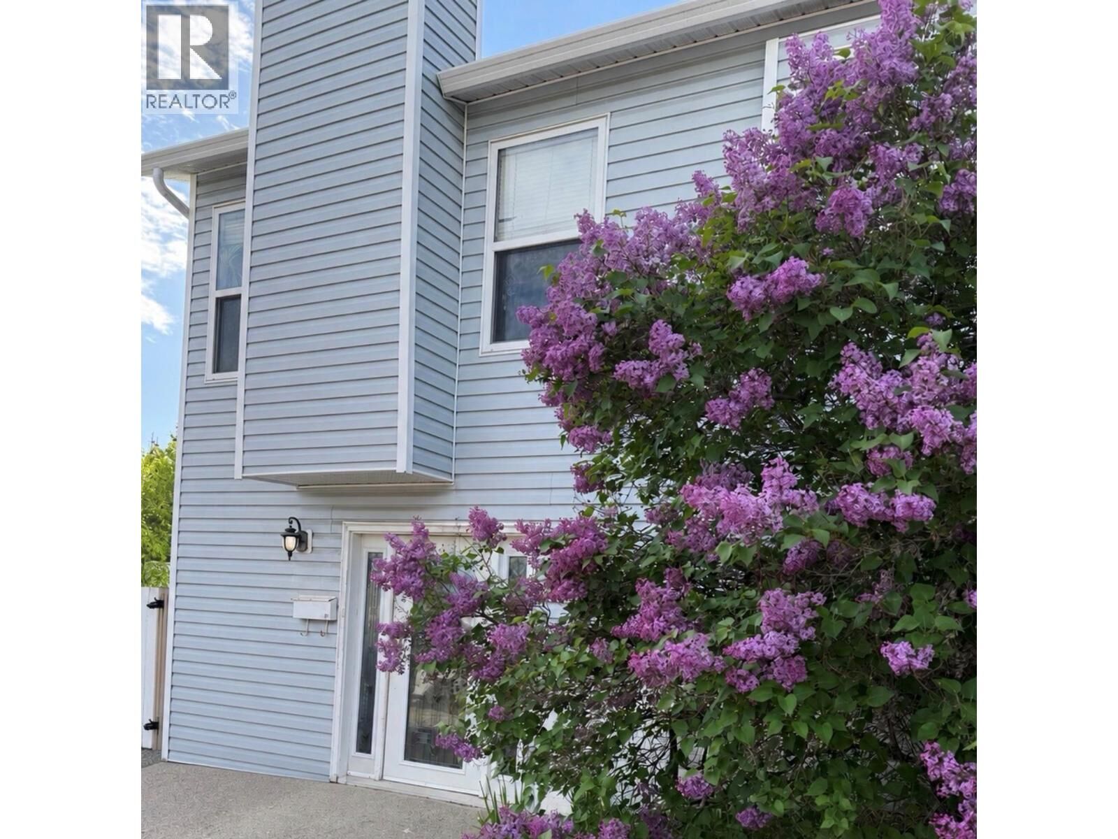 Property Photo: 201 Hollyburn Drive BC V2E 1Y9