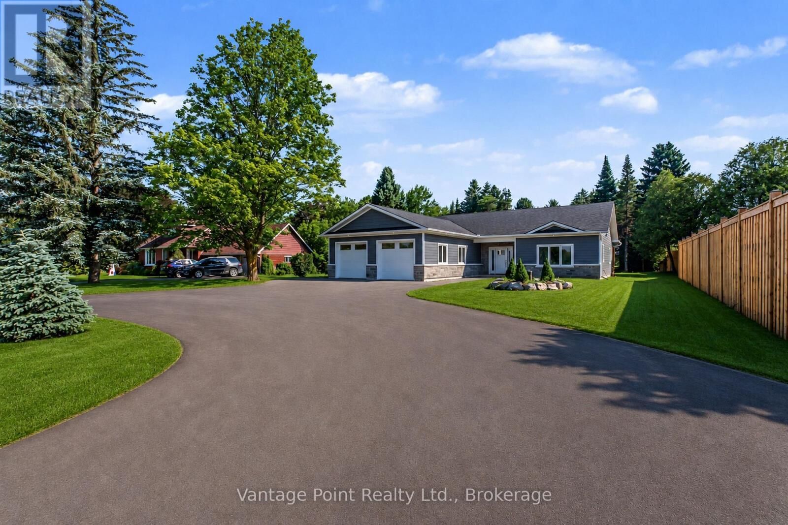 Property Photo: 107 Toronto Road ON N0C 1E0