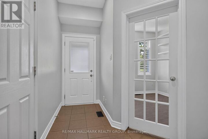 Property Photo:  114 Dunforest Terrace  ON K2J 3V1 