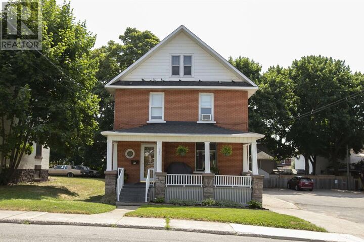 Property Photo: 172 Spring St ON P6A 3A5