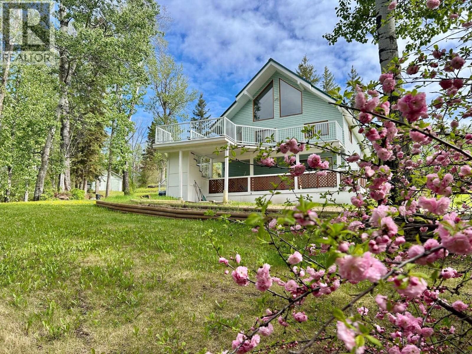 Photo de la propriété:  7524 Valleyview Drive  BC V0C 1R0 