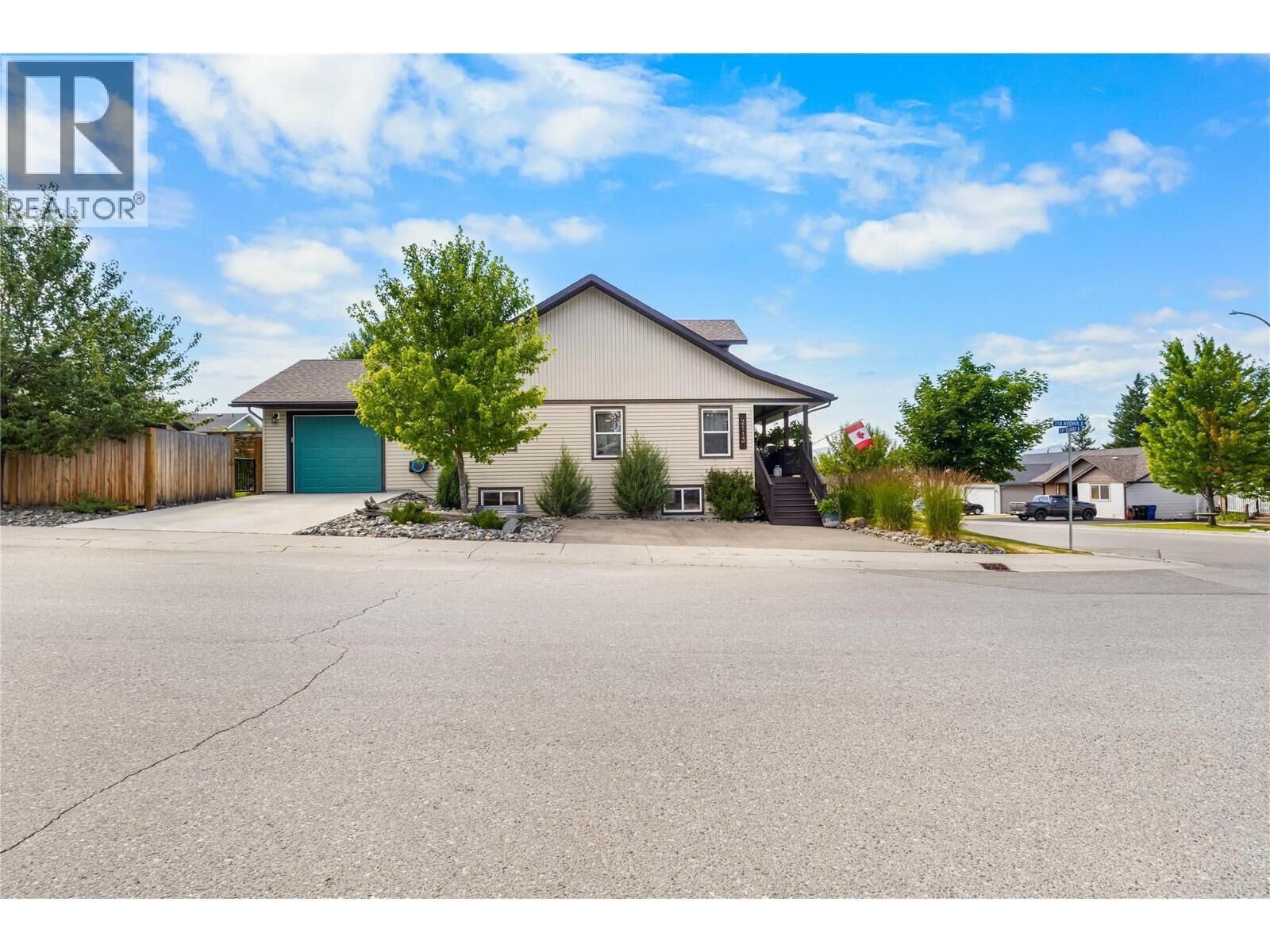 Property Photo: 2113 14th S Street BC V1C 0B1
