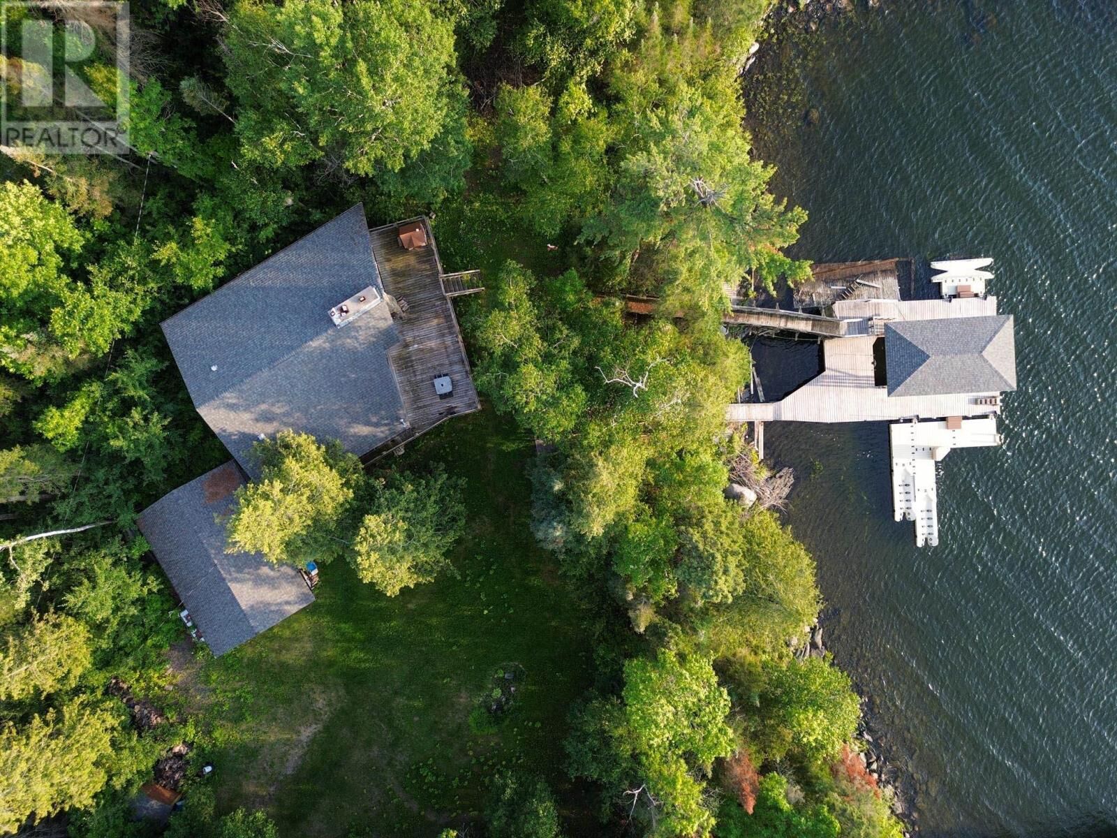 Photo de la propriété:  75 Black Bear Rd, Lt 24 Greenfeather Trail  ON P0X 1E0 