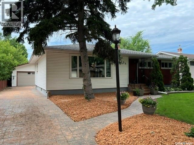 Property Photo: 104 Marsh Crescent SK S4S 6B4