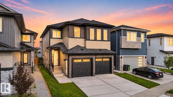 213 Fraser Way NW — photo 1