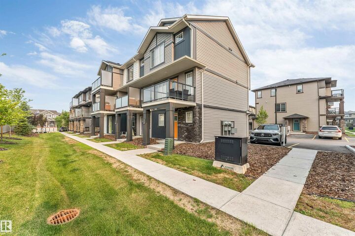 Property Photo: 1530 Tamarack Boulevard NW 25 AB T6T 2E6