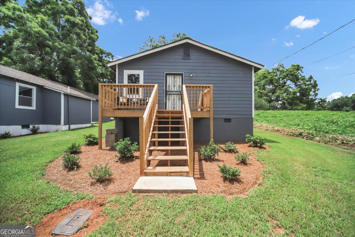 Property Photo:  242 Jackson Street  GA 30204 