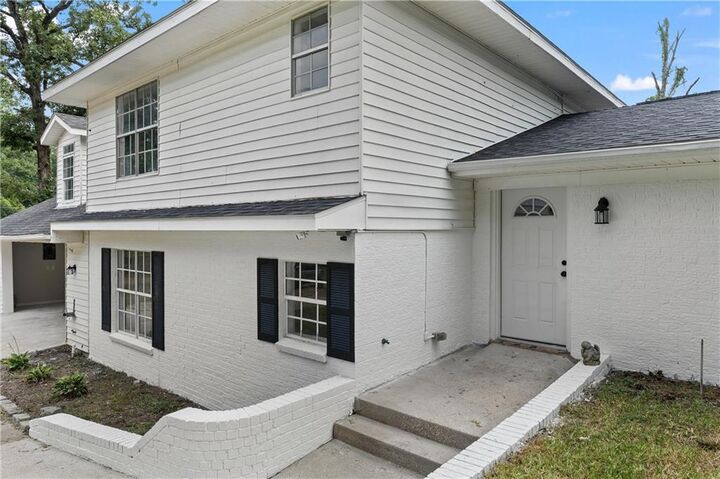 Property Photo: 260 Cobb Drive LA 71449