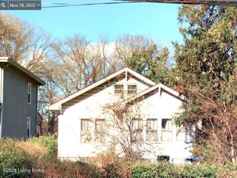 Property Photo: 130 N Ewing Ave KY 40206