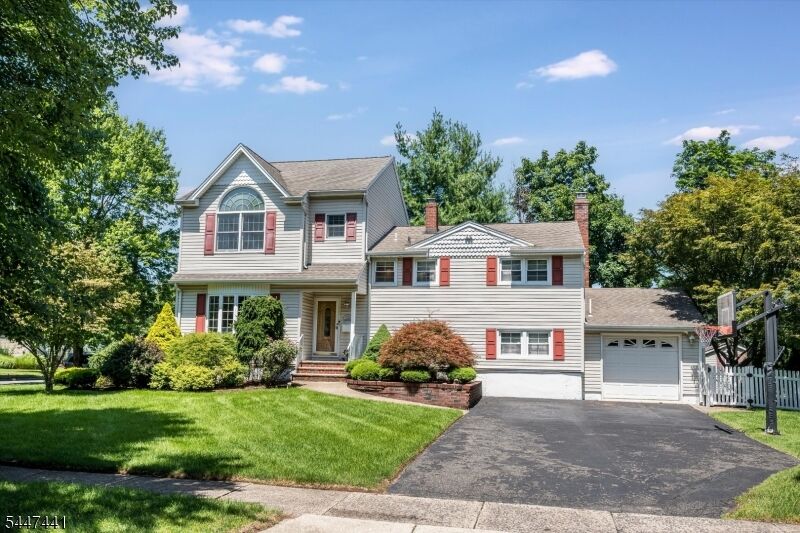 Property Photo: 107 Gaynor Pl NJ 07452