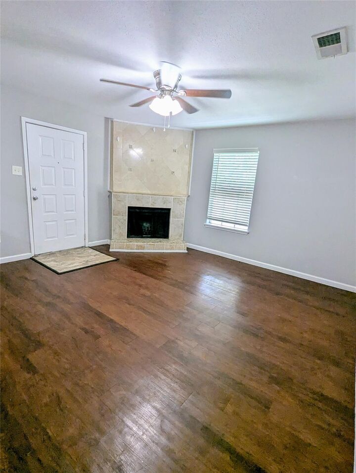 Property Photo:  7661 Fallbrook Drive 7661  TX 77086 