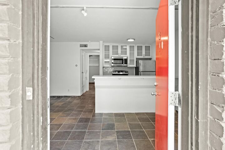 Property Photo: 3602 Garrott Street Street 18 TX 77006