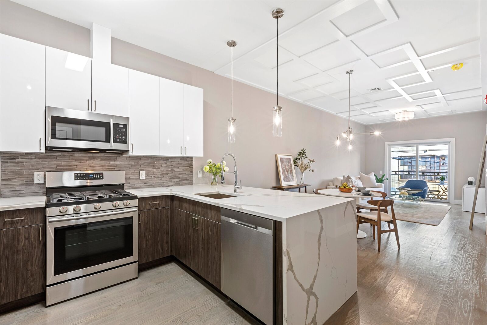 Property Photo: 313 Pine St 401 NJ 07304